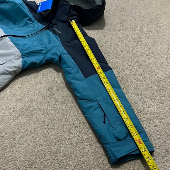 Columbia Winter Jacket - Picture 11 of 12